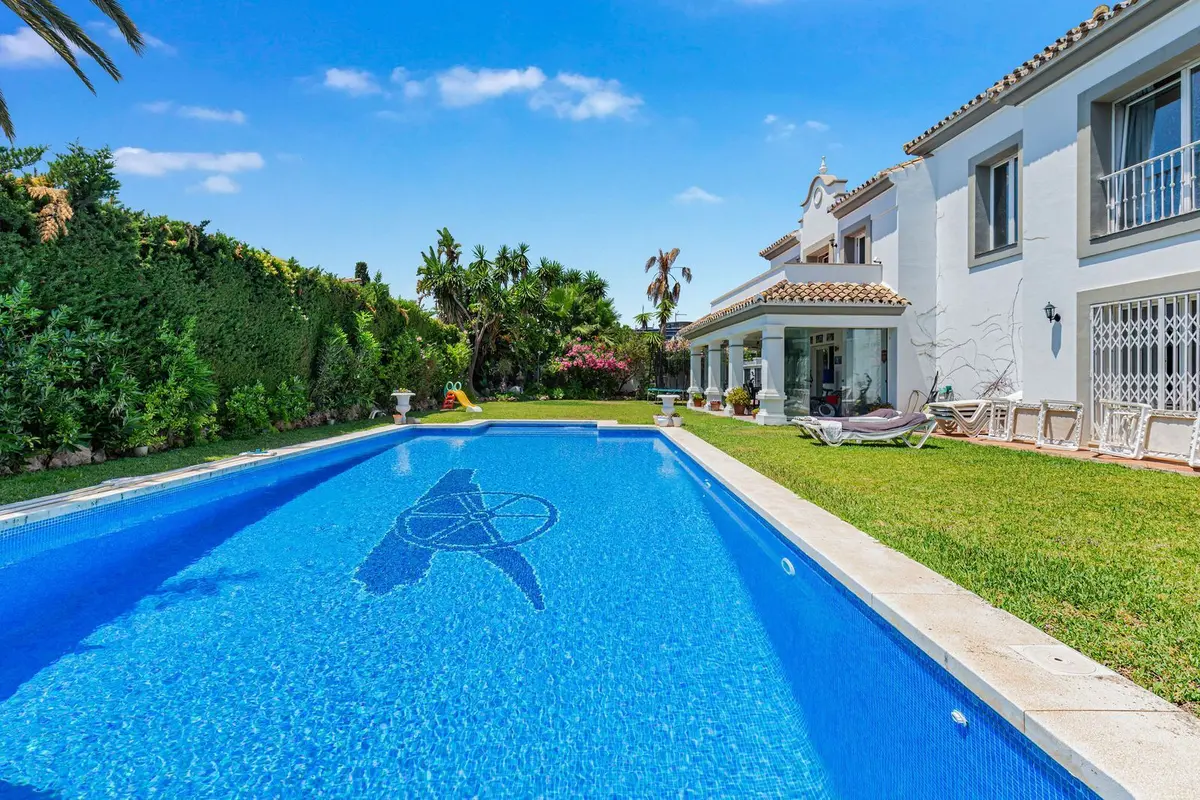 Detached Villa in Costalita