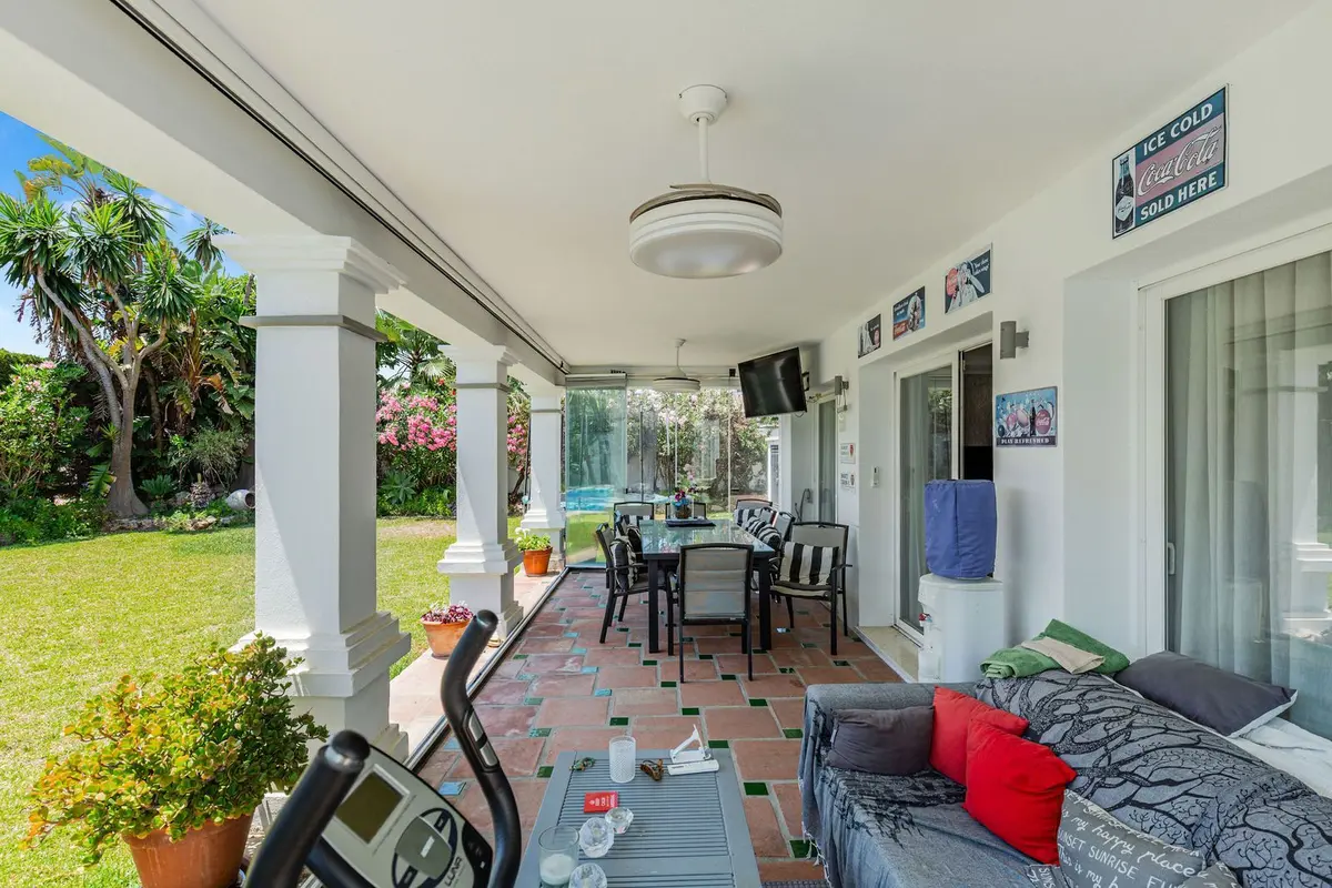 Detached Villa in Costalita