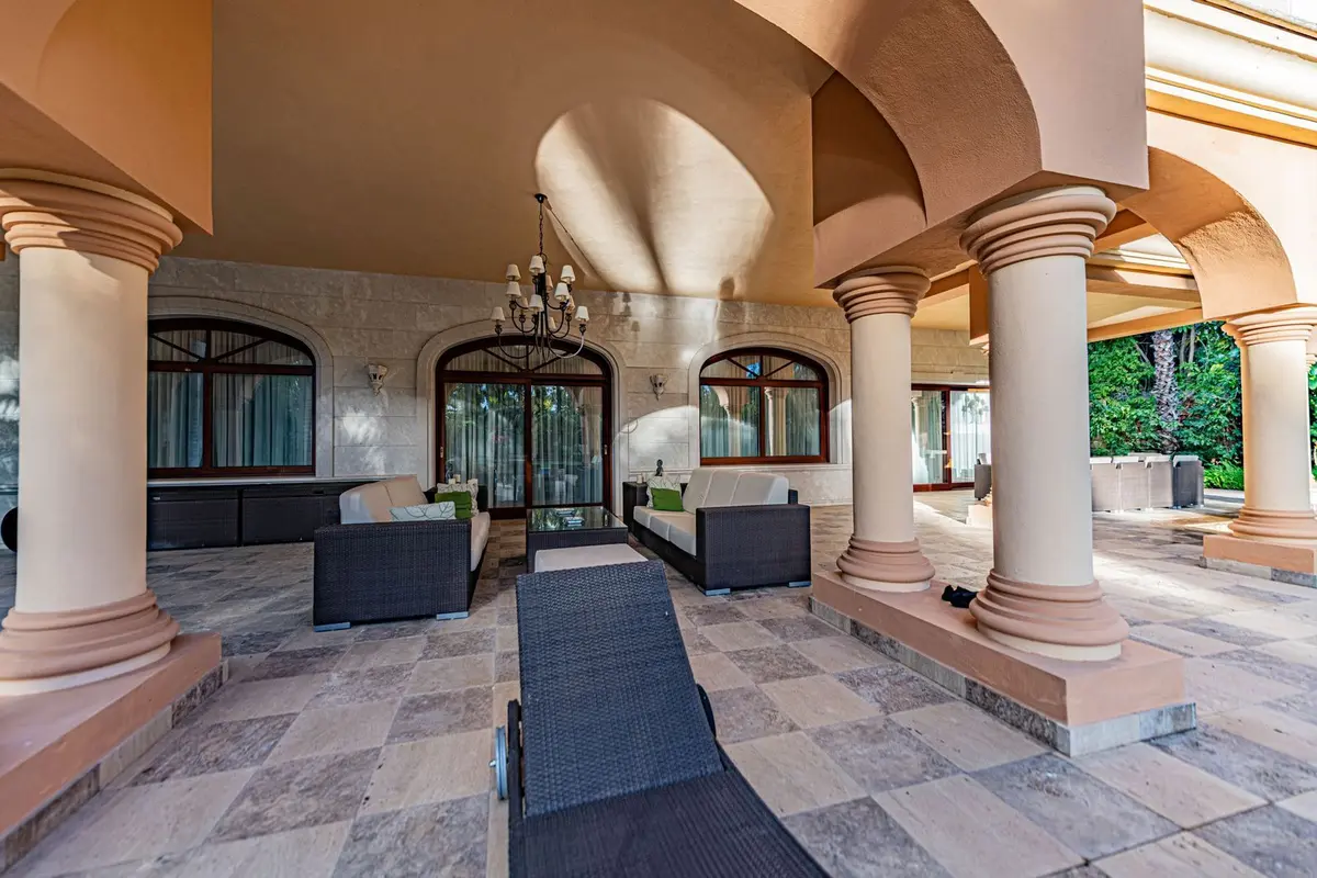 Detached Villa in Guadalmina Baja