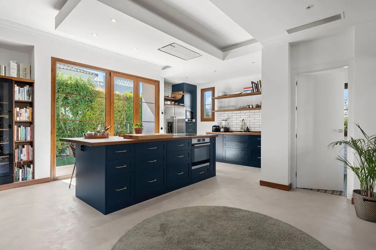Detached Villa in Selwo