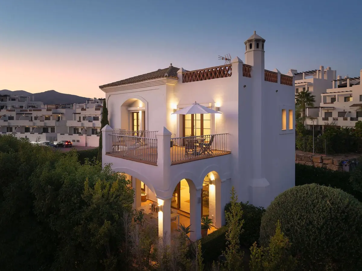 Detached Villa in Selwo