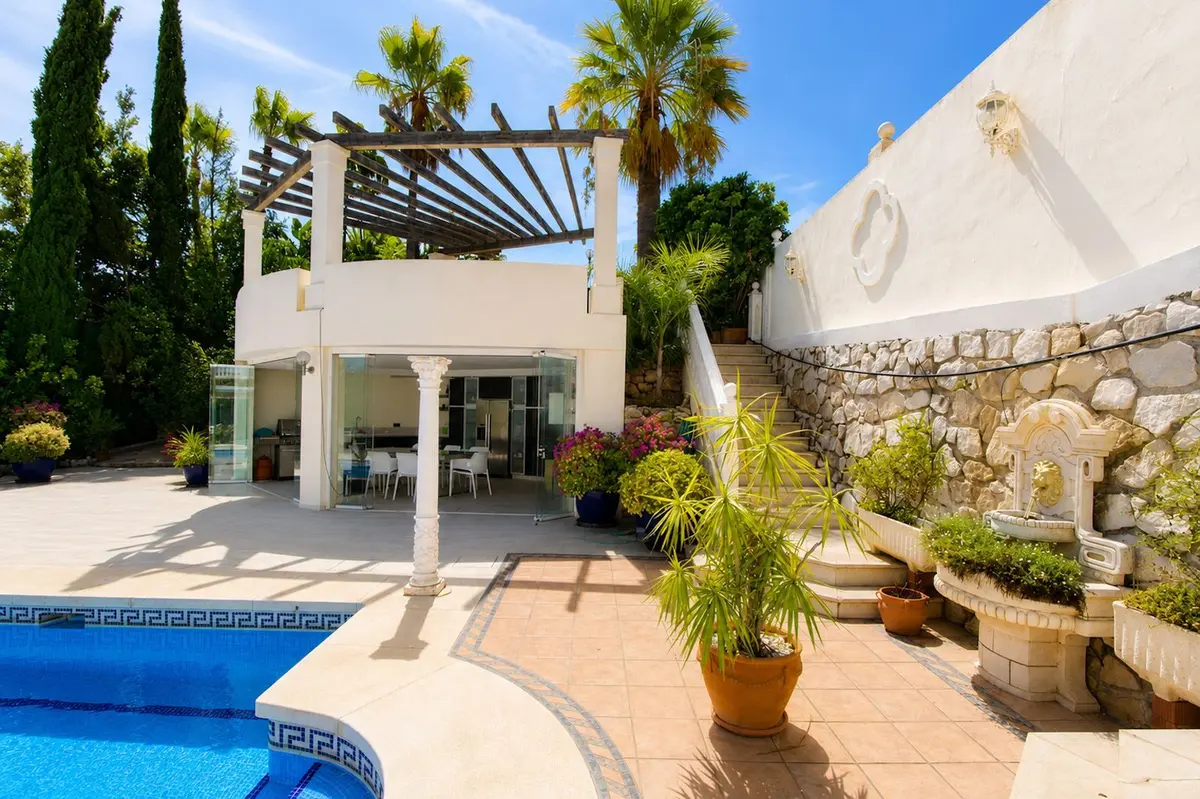 Detached Villa in Elviria
