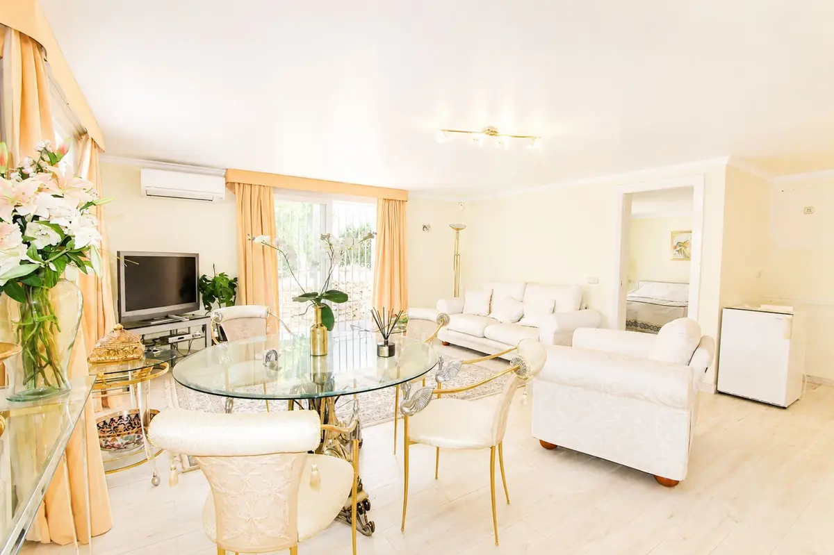 Detached Villa in Elviria