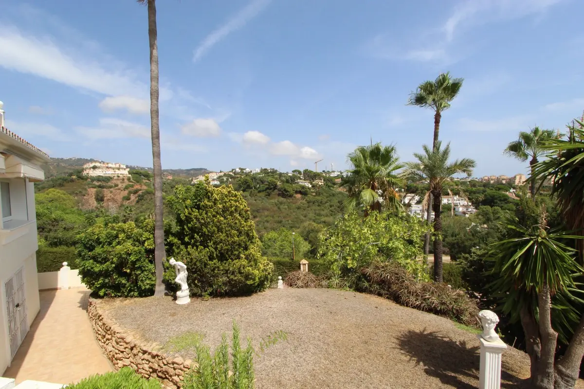 Detached Villa in Elviria