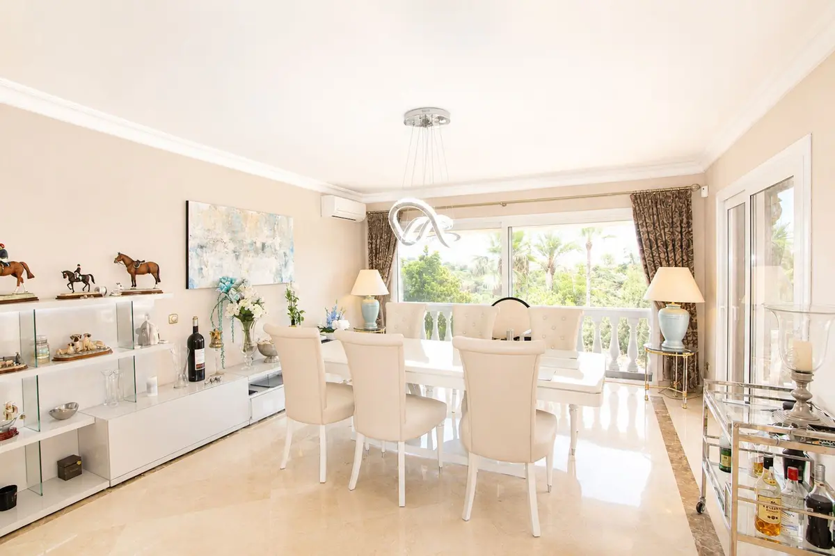 Detached Villa in Elviria