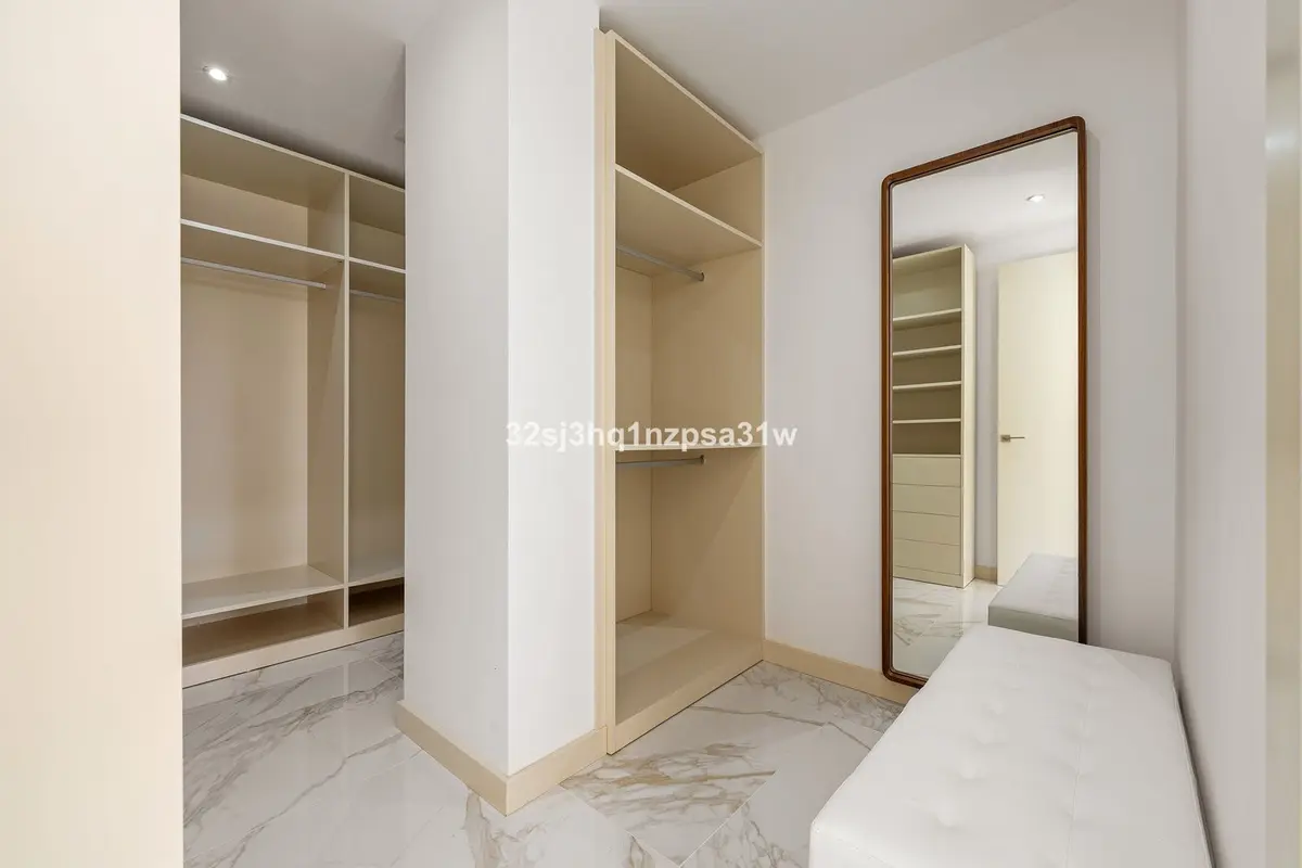 Middle Floor Apartment in Marbella