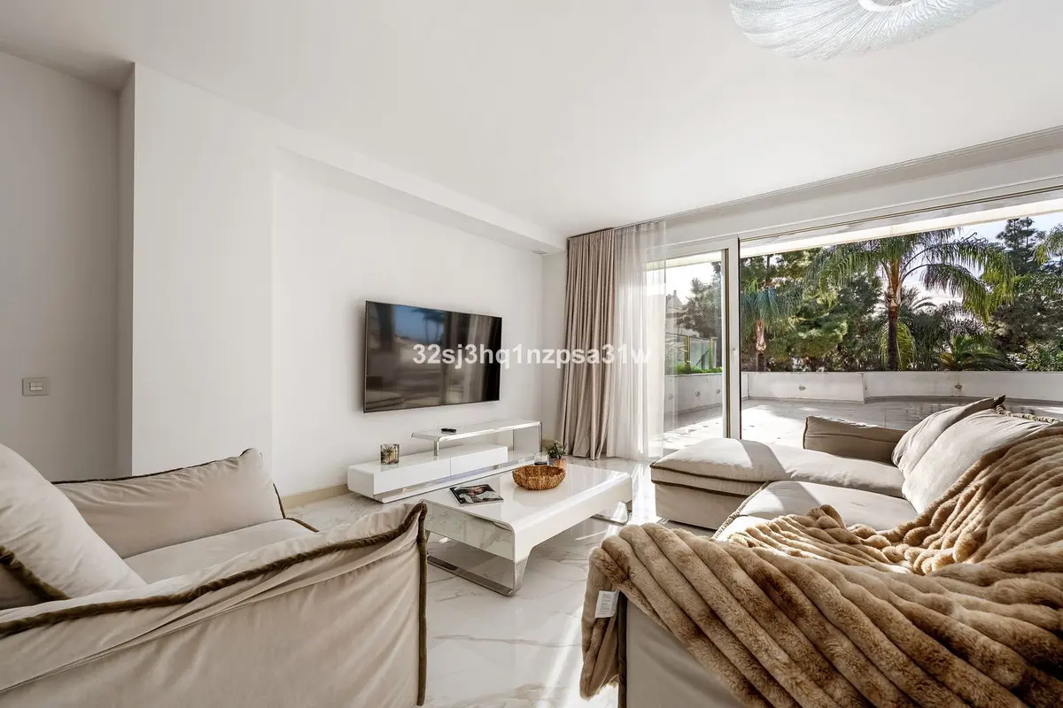 Middle Floor Apartment in Marbella