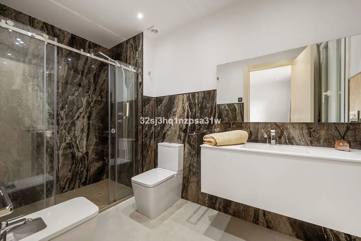 Middle Floor Apartment in Marbella
