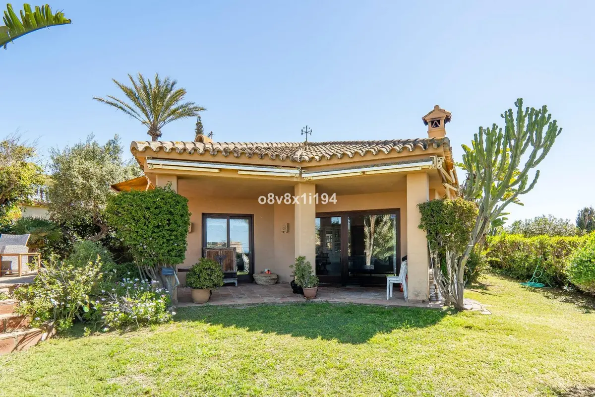 Detached Villa in Marbella