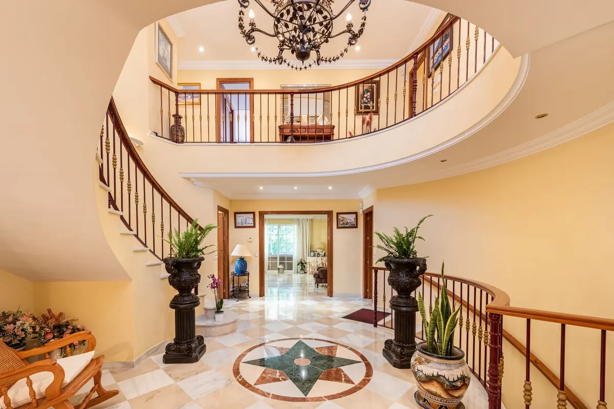 Detached Villa in Nueva Andalucía