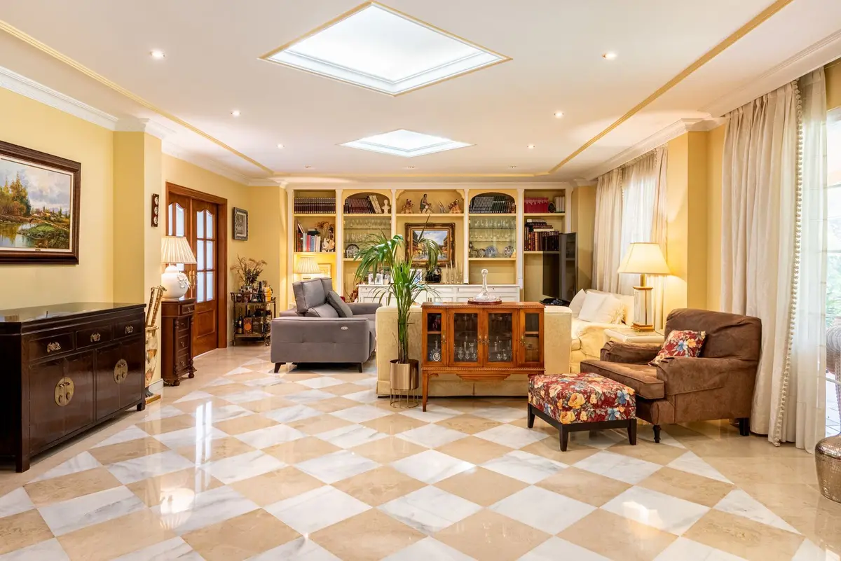 Detached Villa in Nueva Andalucía