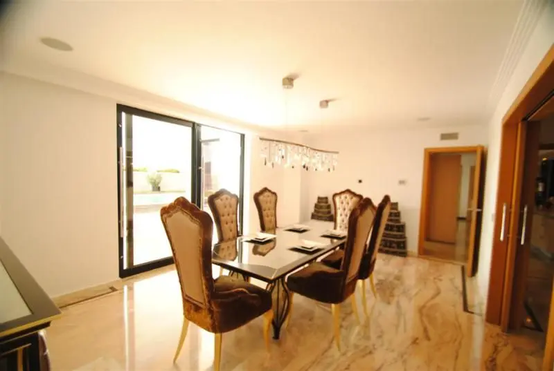 Detached Villa in Cabopino