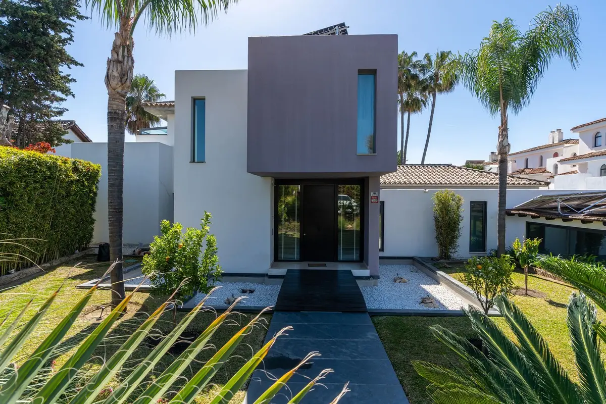 Detached Villa in Costalita