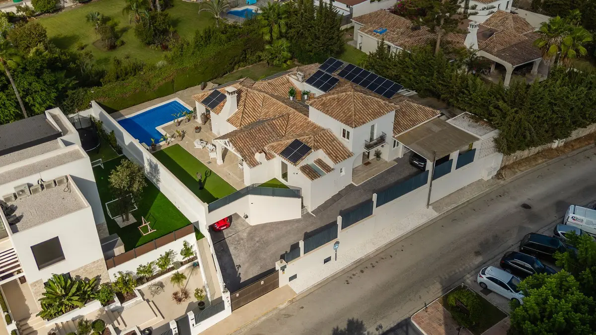 Detached Villa in Estepona