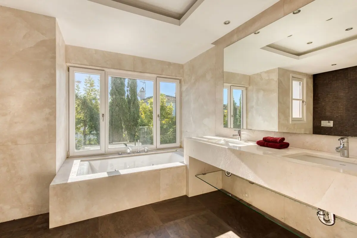 Detached Villa in Guadalmina Baja