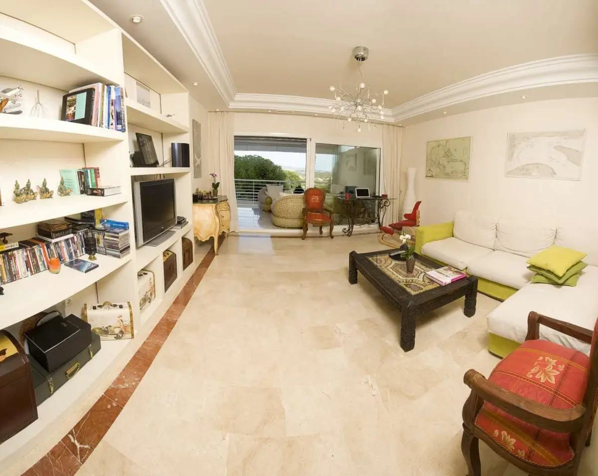 Ground Floor Apartment in Nueva Andalucía