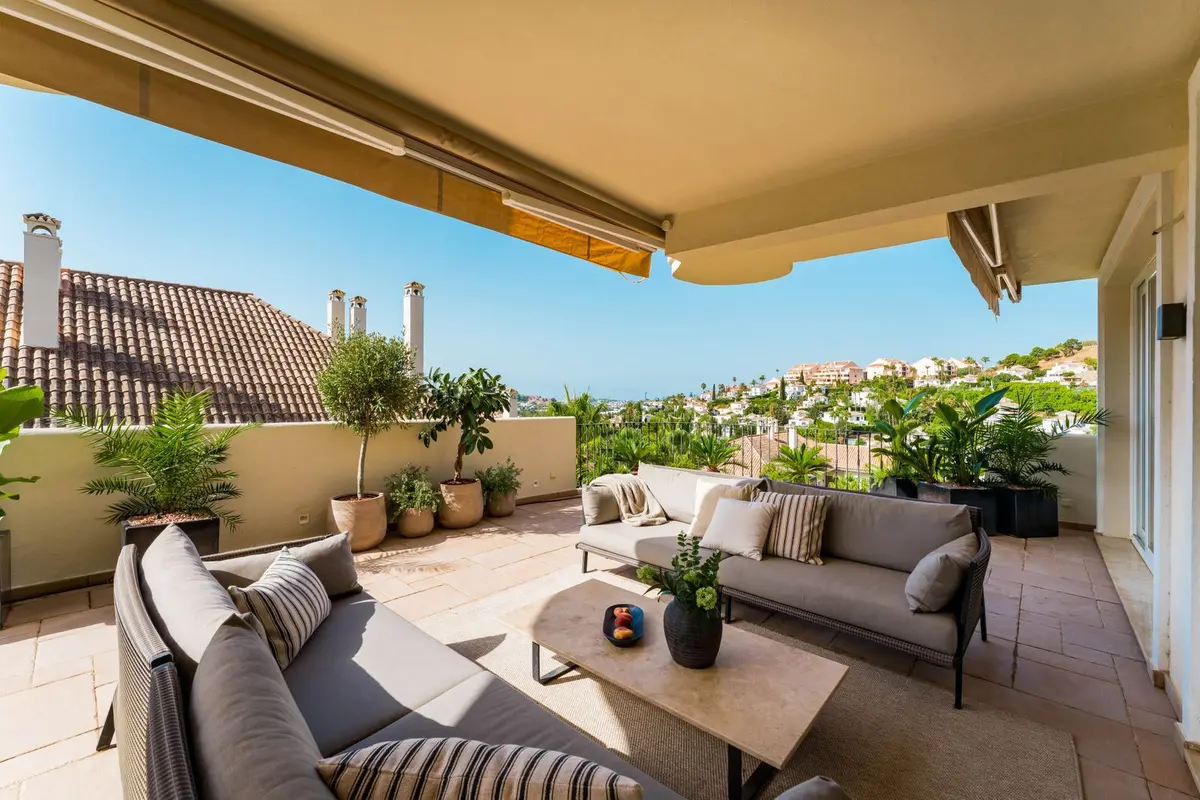 Duplex in Nueva Andalucía