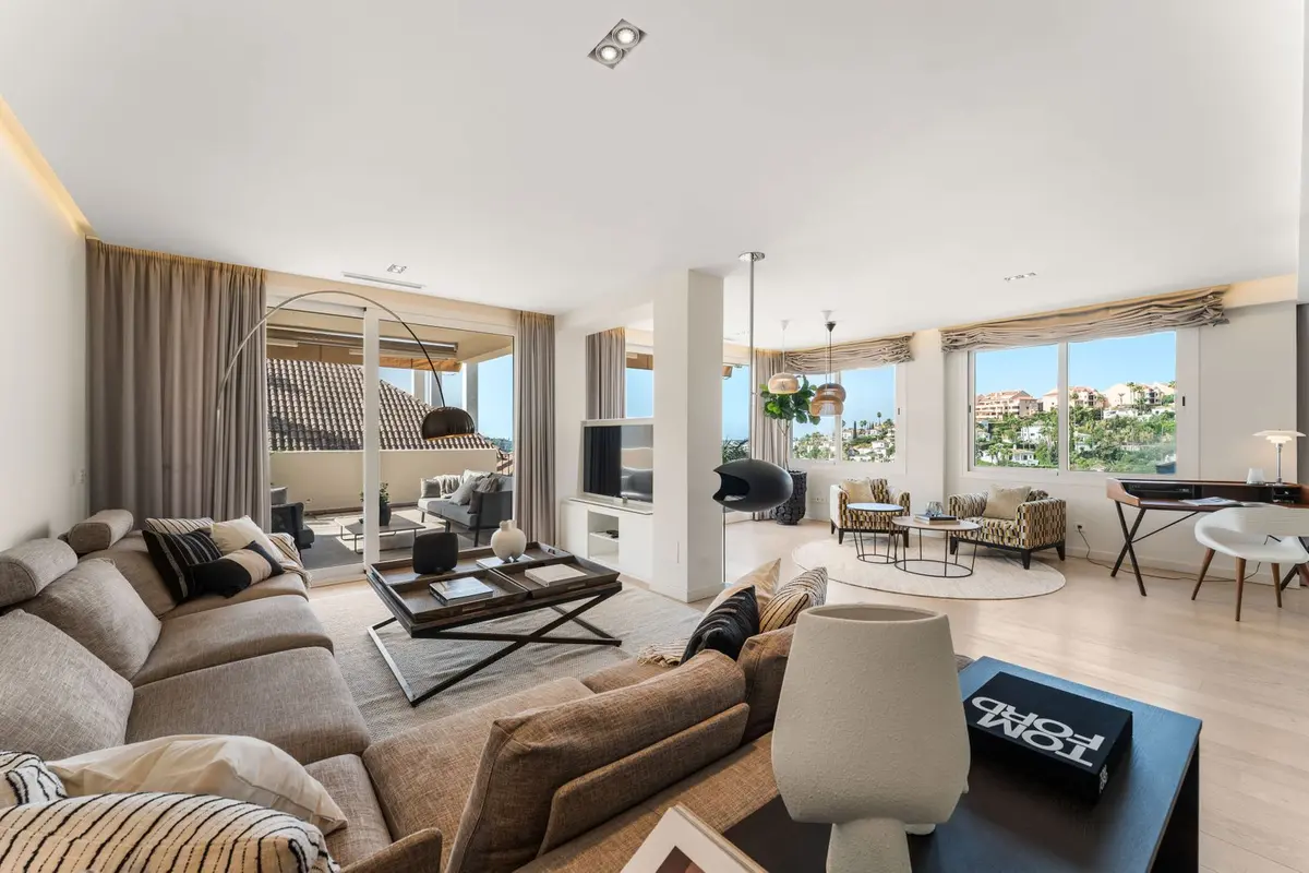 Duplex in Nueva Andalucía