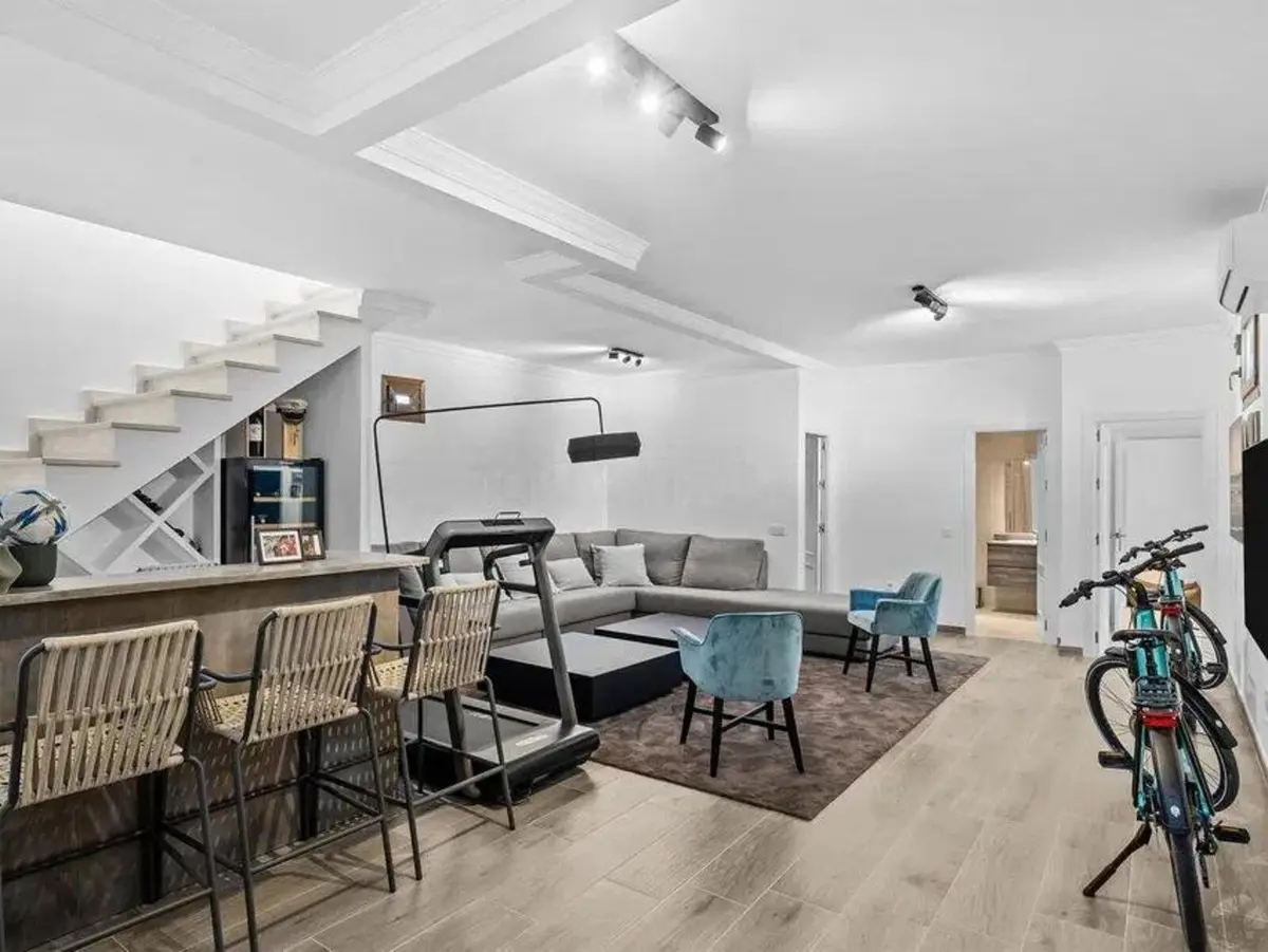 Detached Villa in Selwo