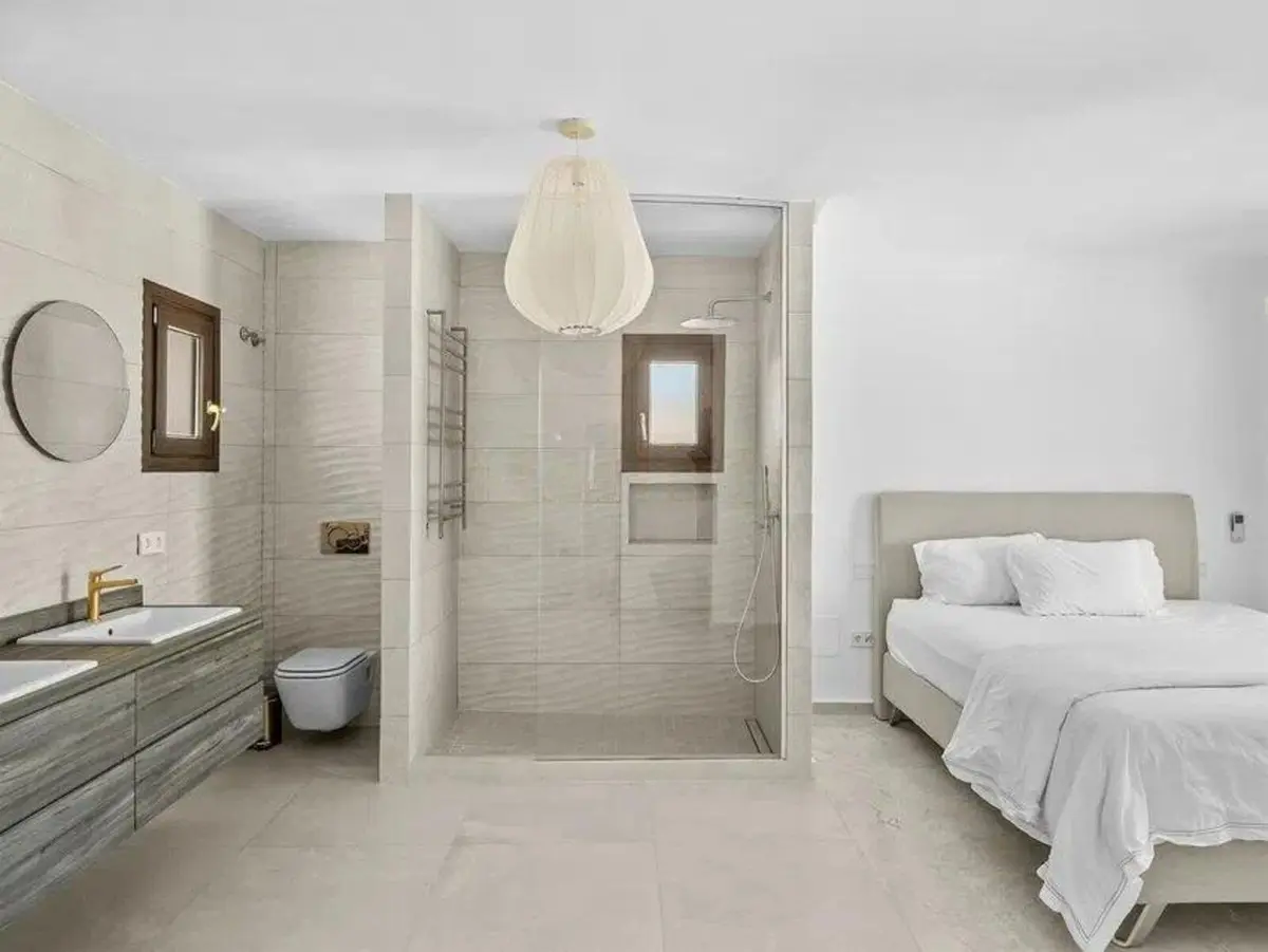 Detached Villa in Selwo
