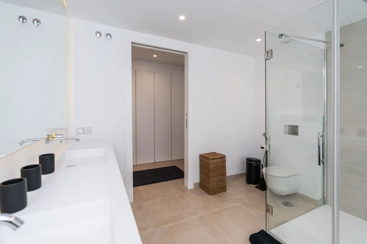 Middle Floor Apartment in Estepona