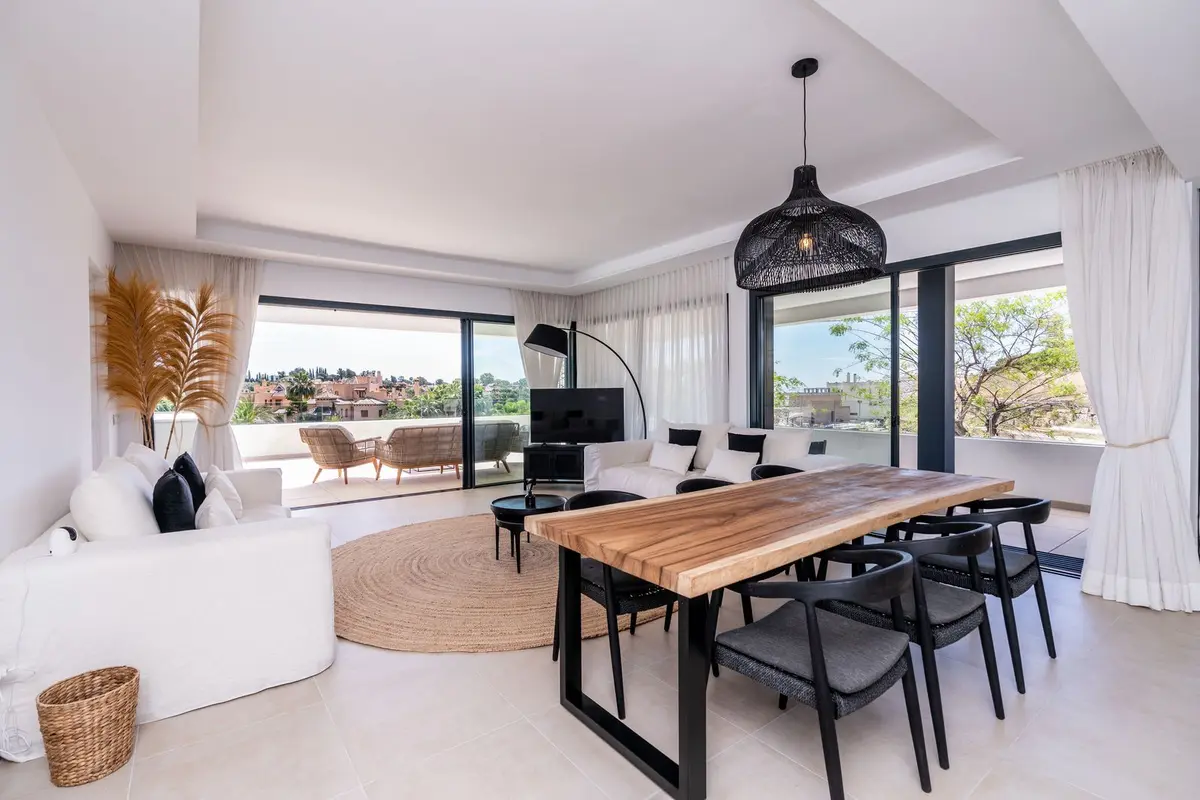 Middle Floor Apartment in Estepona