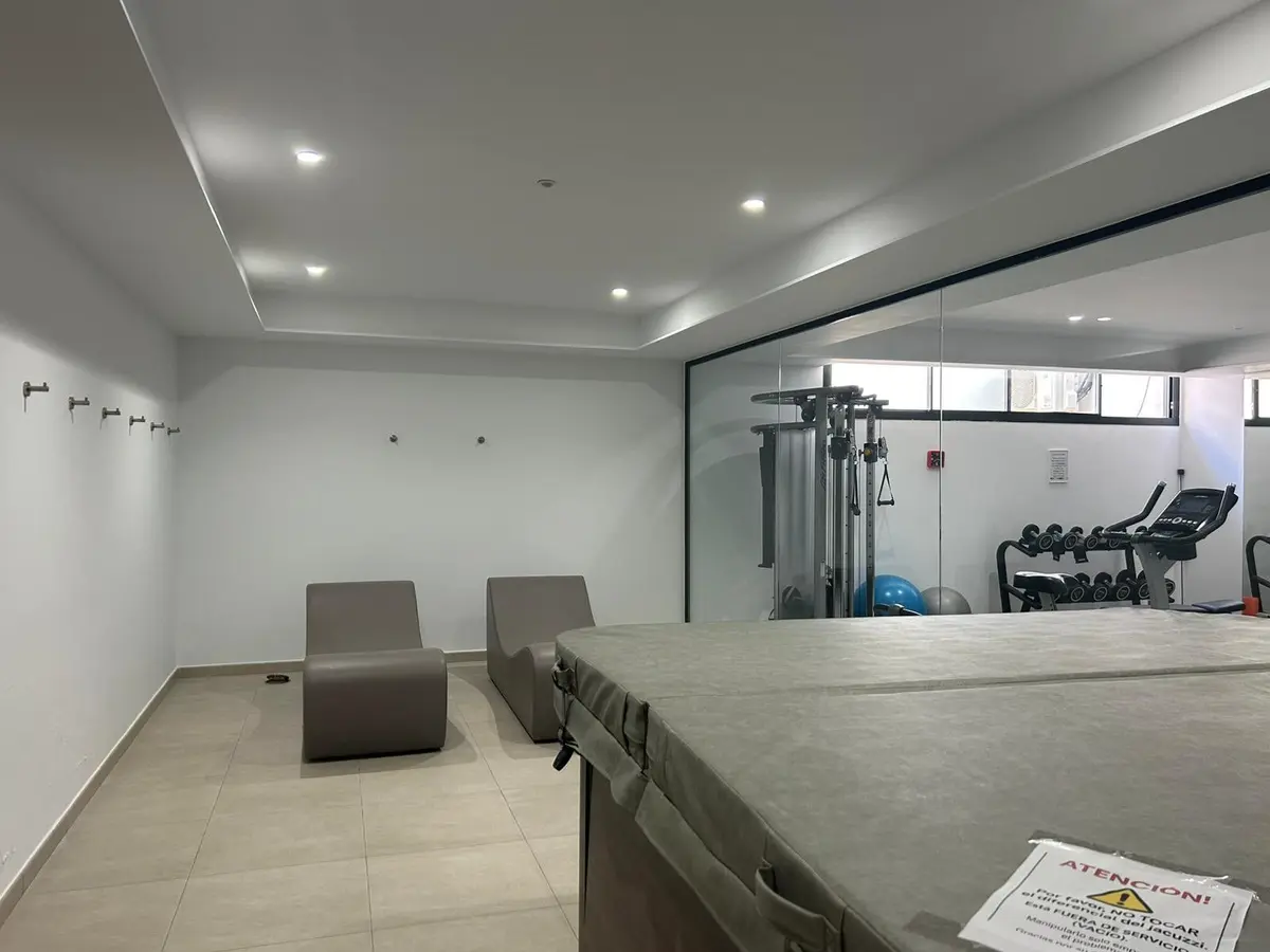 Middle Floor Apartment in Estepona