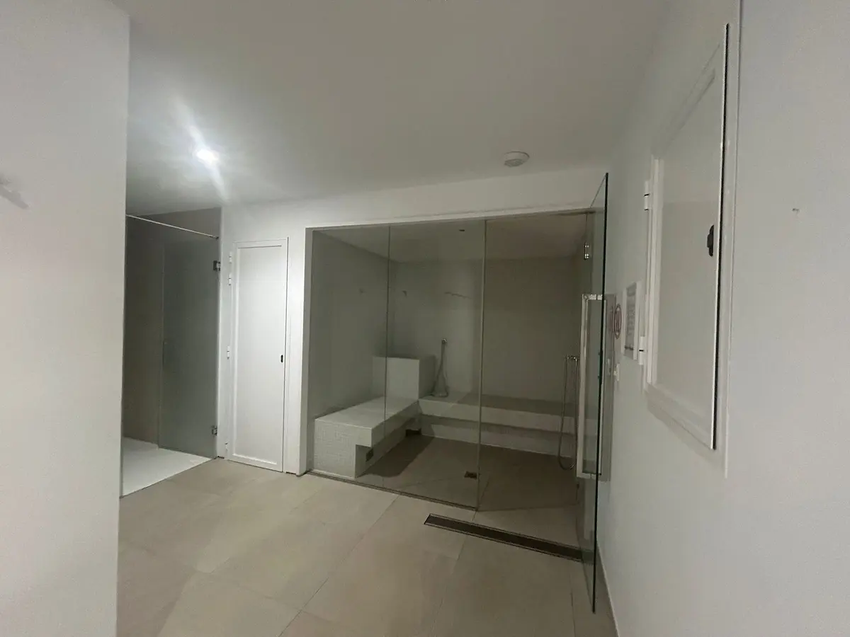 Middle Floor Apartment in Estepona