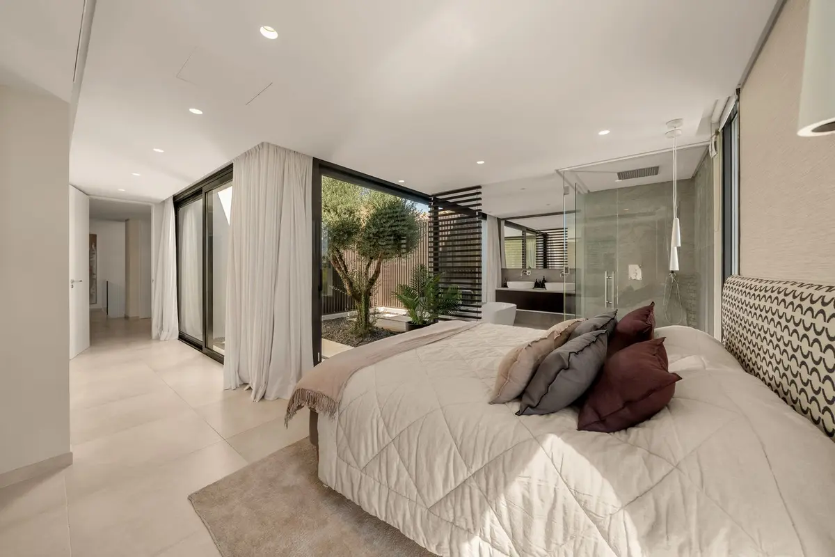 Detached Villa in Nueva Andalucía
