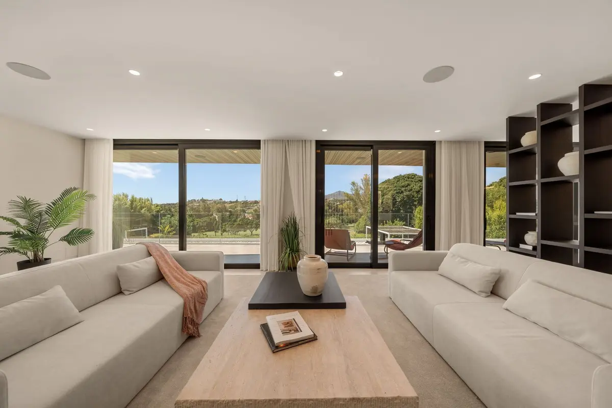 Detached Villa in Nueva Andalucía