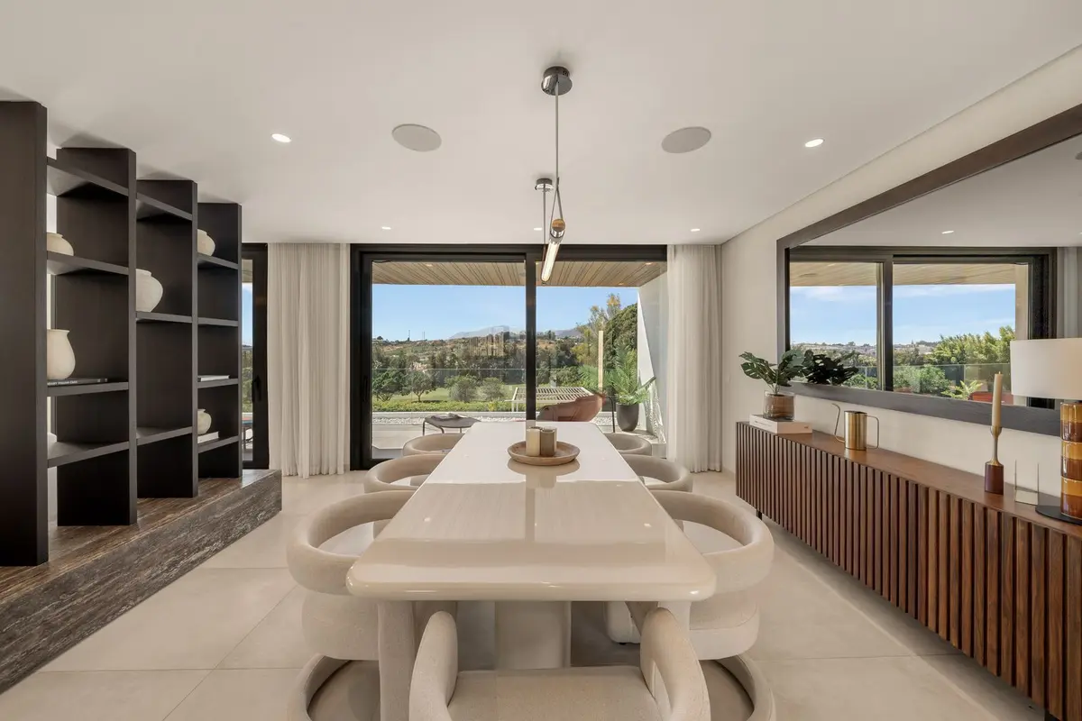Detached Villa in Nueva Andalucía