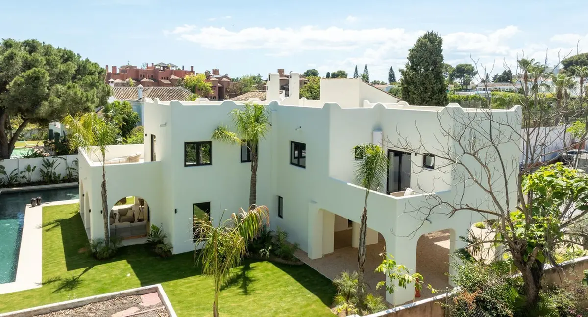 Detached Villa in Guadalmina Baja