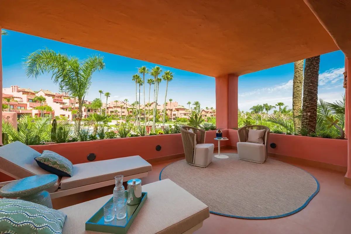 Middle Floor Apartment in Estepona
