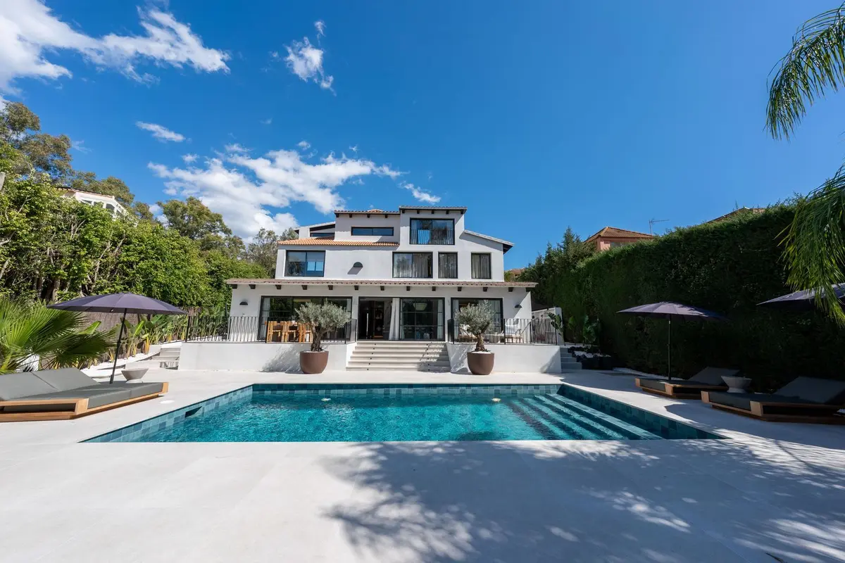 Detached Villa in Nueva Andalucía