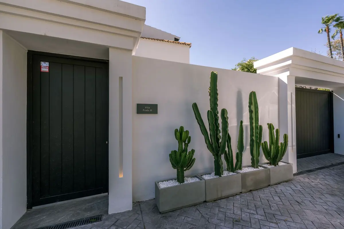 Detached Villa in Nueva Andalucía
