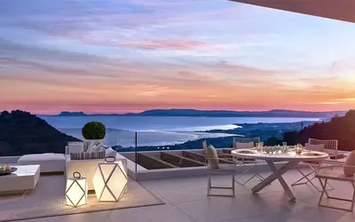 Sea View 4 Bedroom Villa in Marbella