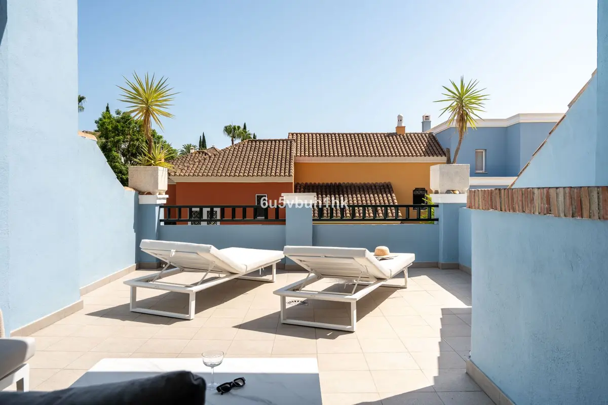 Townhouse in Nueva Andalucía