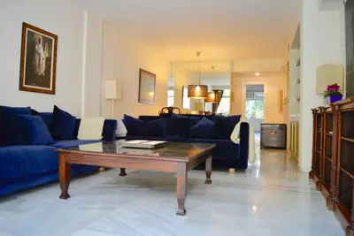 2 Bedroom Apartment in Puerto Banús with Indoor Pool