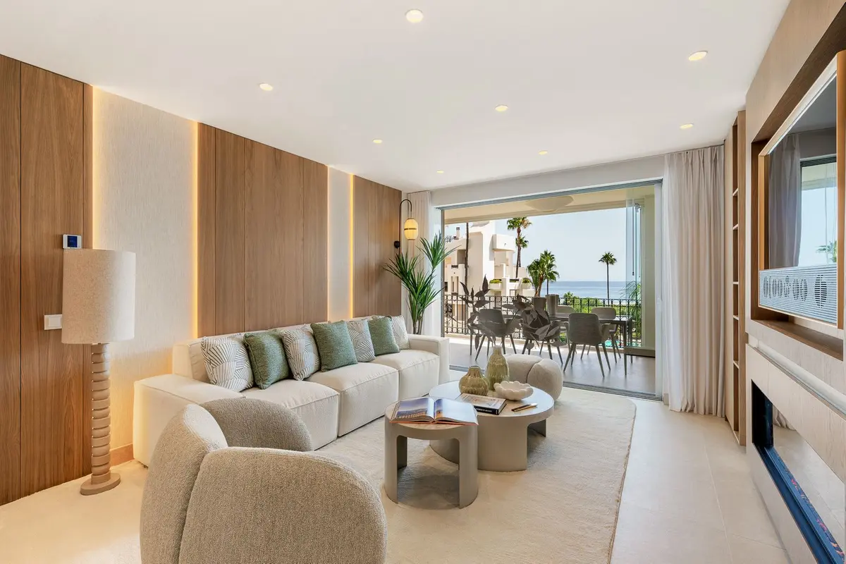 Middle Floor Apartment in Estepona