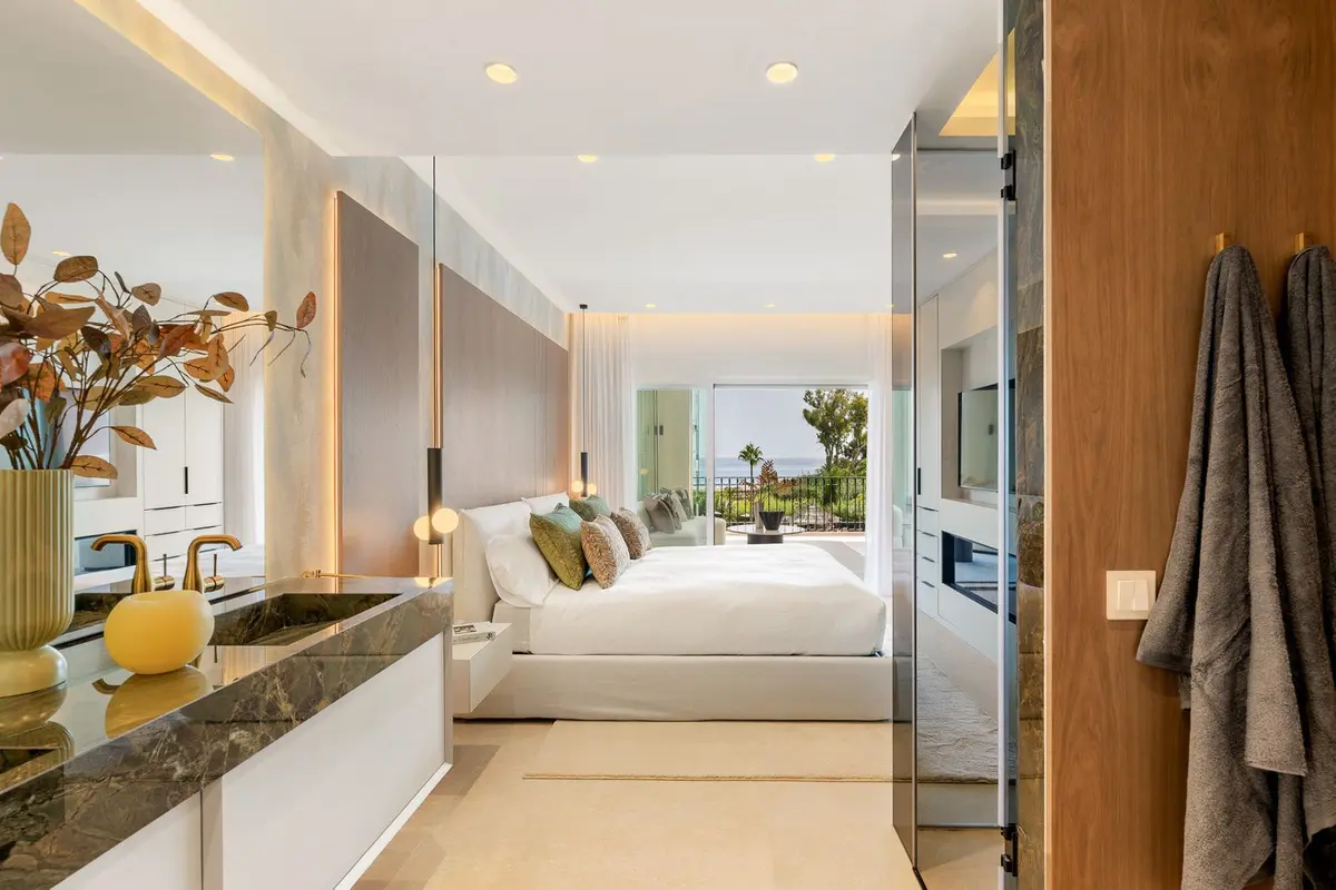 Middle Floor Apartment in Estepona