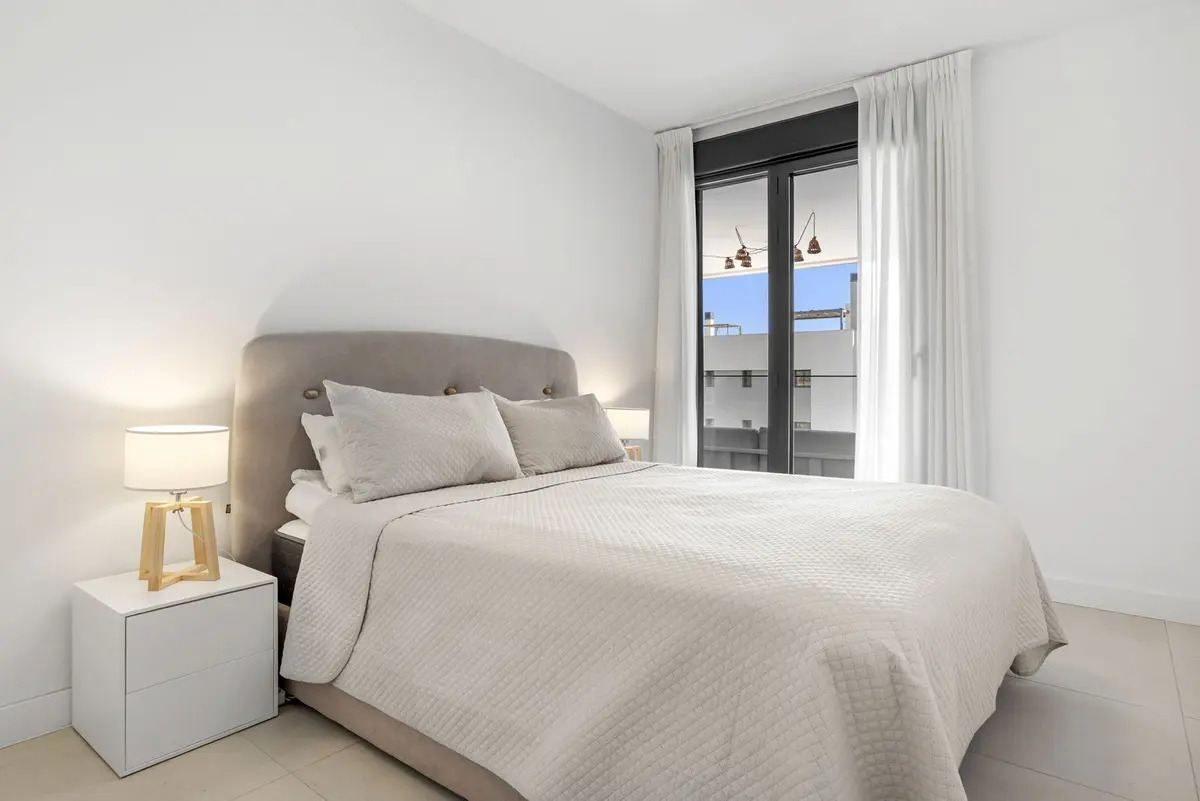 Middle Floor Apartment in Estepona
