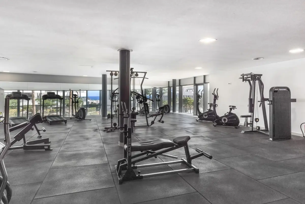 Middle Floor Apartment in Estepona