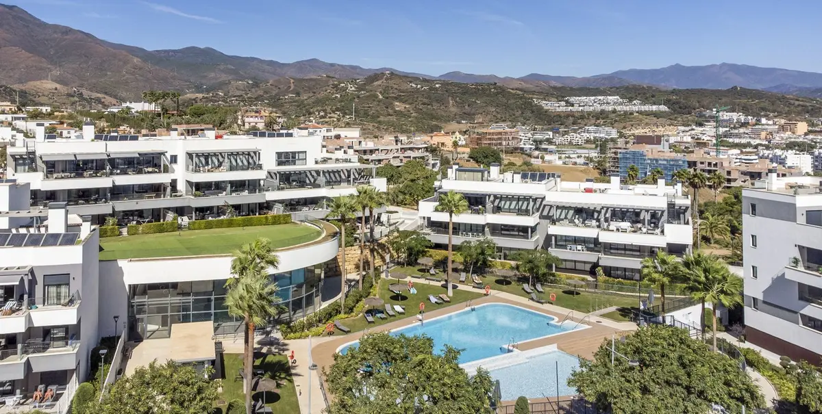 Middle Floor Apartment in Estepona