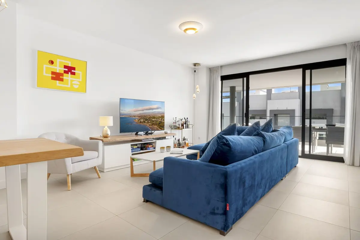 Middle Floor Apartment in Estepona
