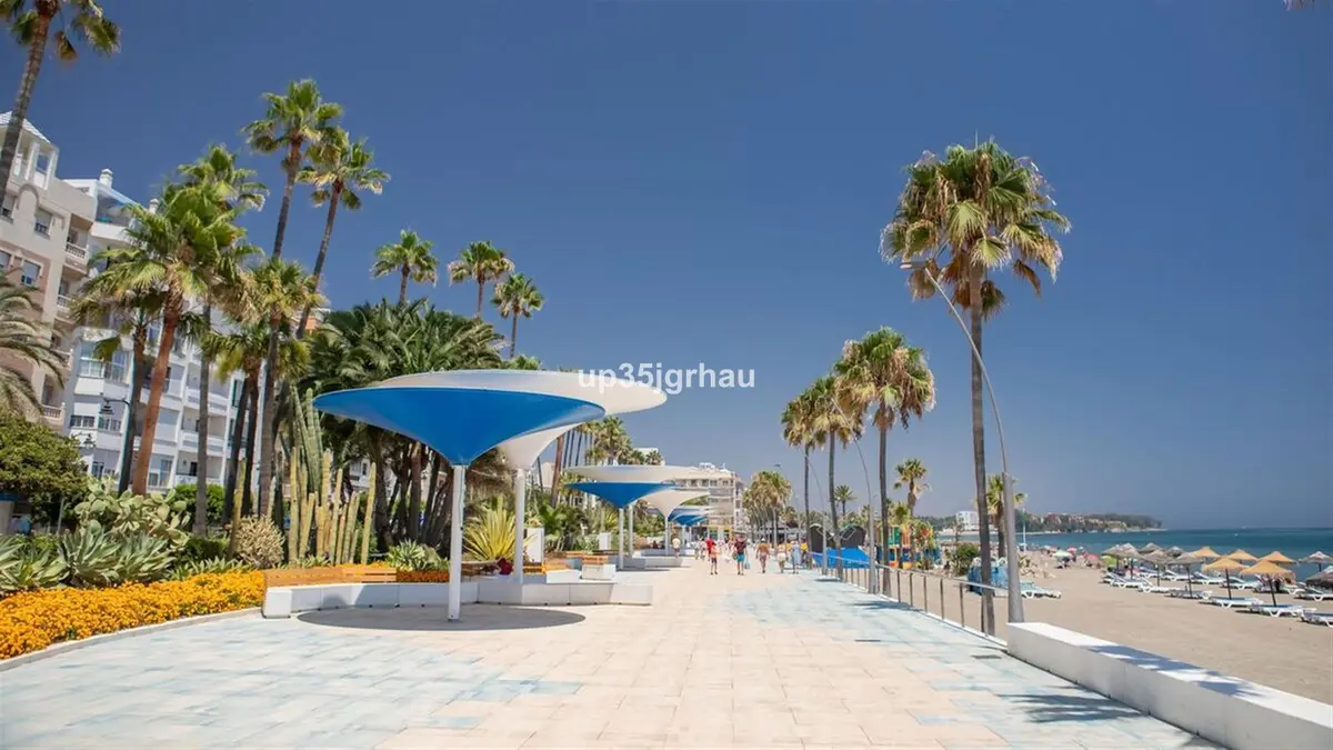 Penthouse in Estepona