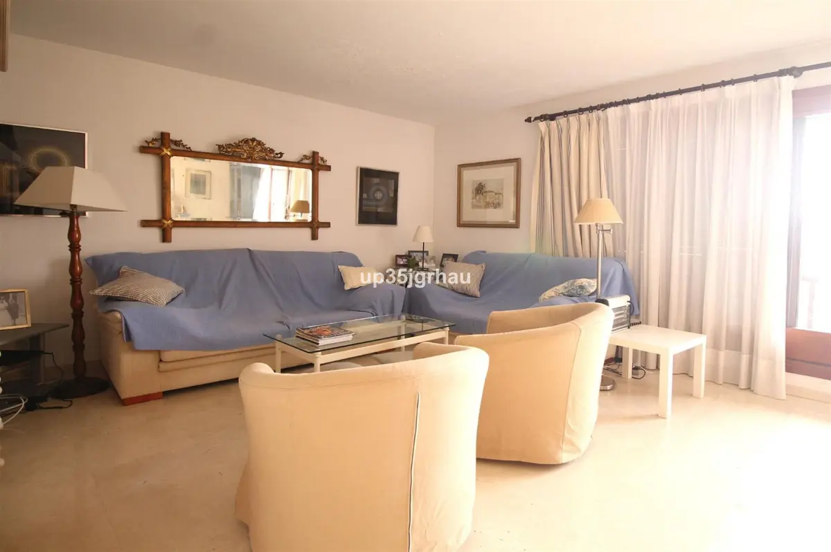 Penthouse in Estepona