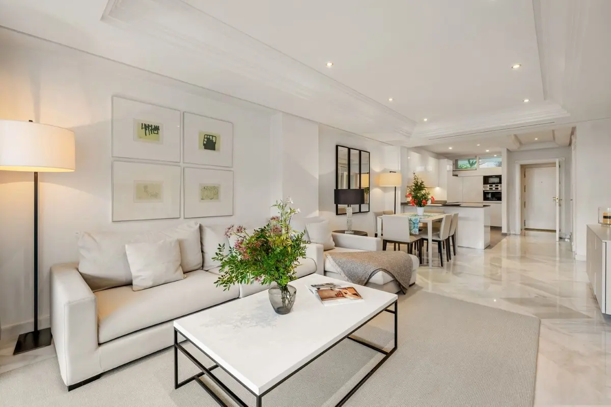 Middle Floor Apartment in Marbella