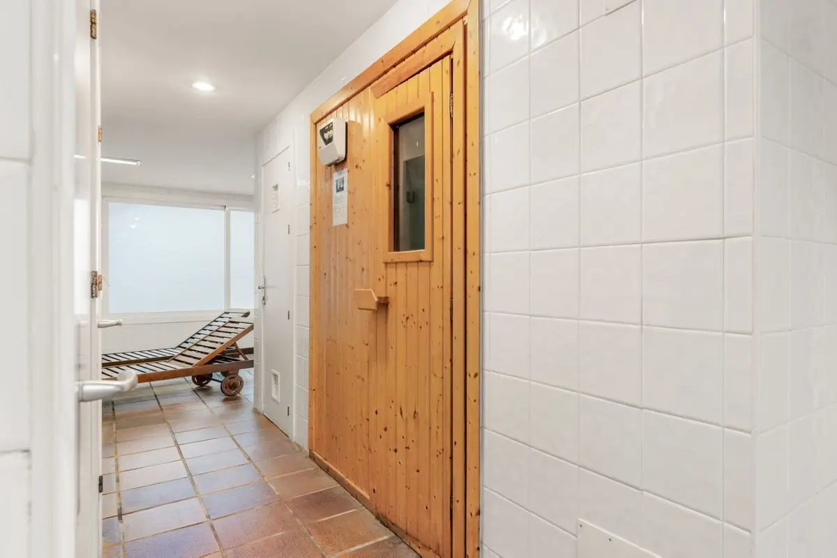 Middle Floor Apartment in Marbella
