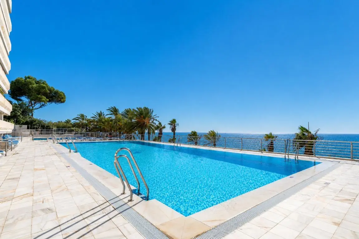 Middle Floor Apartment in Marbella