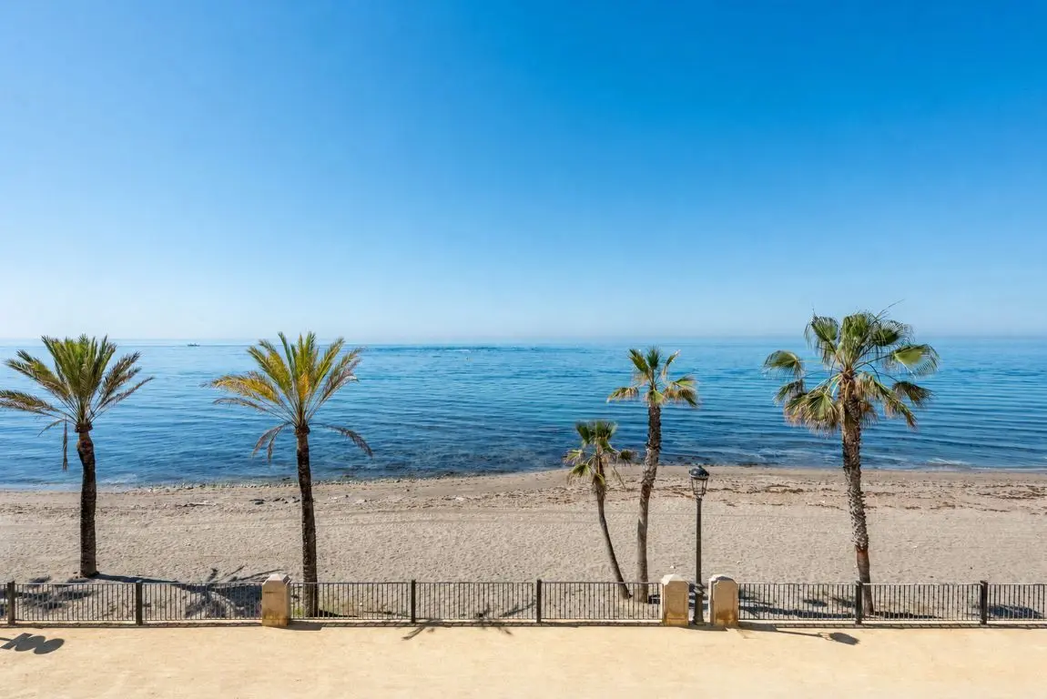 Middle Floor Apartment in Marbella
